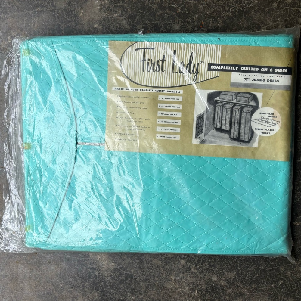Vtg First Lady Vinyl Quilted zips Closed hanging garment protector closet NIP